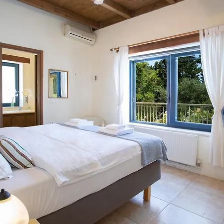 Anlys Vilă Nydri (Lefkada)